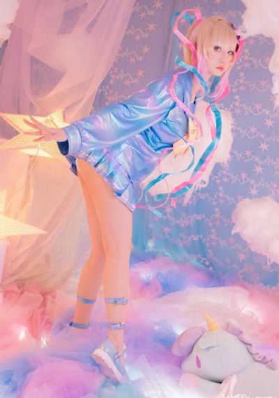 欧美婷婷五月国产手机在线视频_蓝光全集免费播放