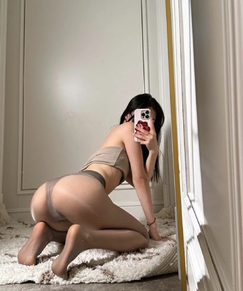 被三个大佬带去繁衍后代的小说_超清视频大全