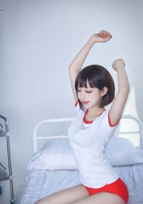 善良漂亮的女老板三级_720影视在线观看