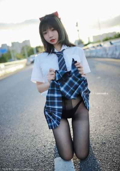 二个男躁一个女人的视频_国产剧高清完整版播放